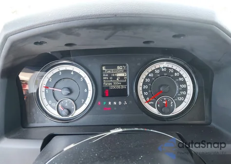 2019 Ram 1500 Classic Tradesman 4X2 8' Box z USA, uszkodzony, nr VIN 3C6JR6DT1KG522370